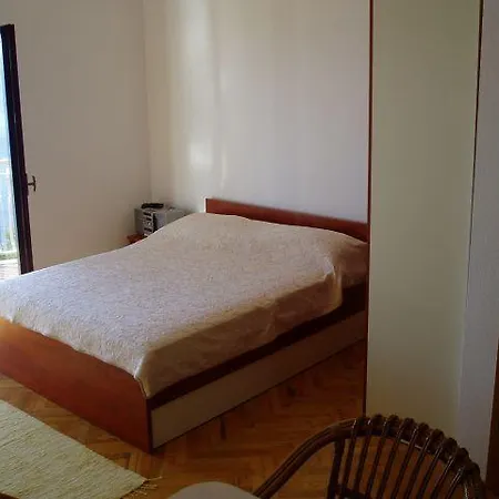 Guest house Derek Pisak