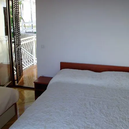 Derek Guest house 3*